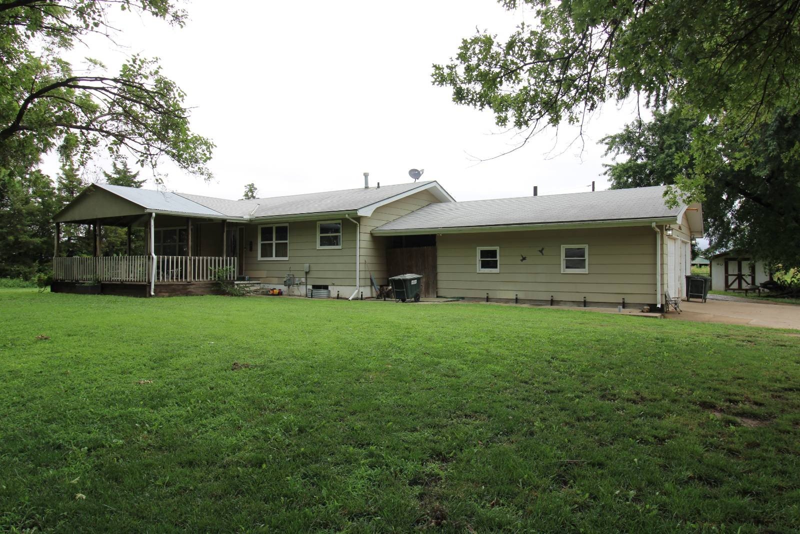 Single Family 3BR 1BA - 1015 Cleveland, Harper, KS