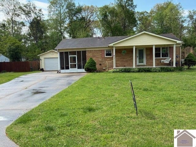 Single Family 3BR 1BA - 135 Southern Heights, Mayfield, KY