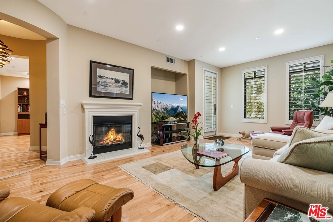 5625 W Crescent Park  