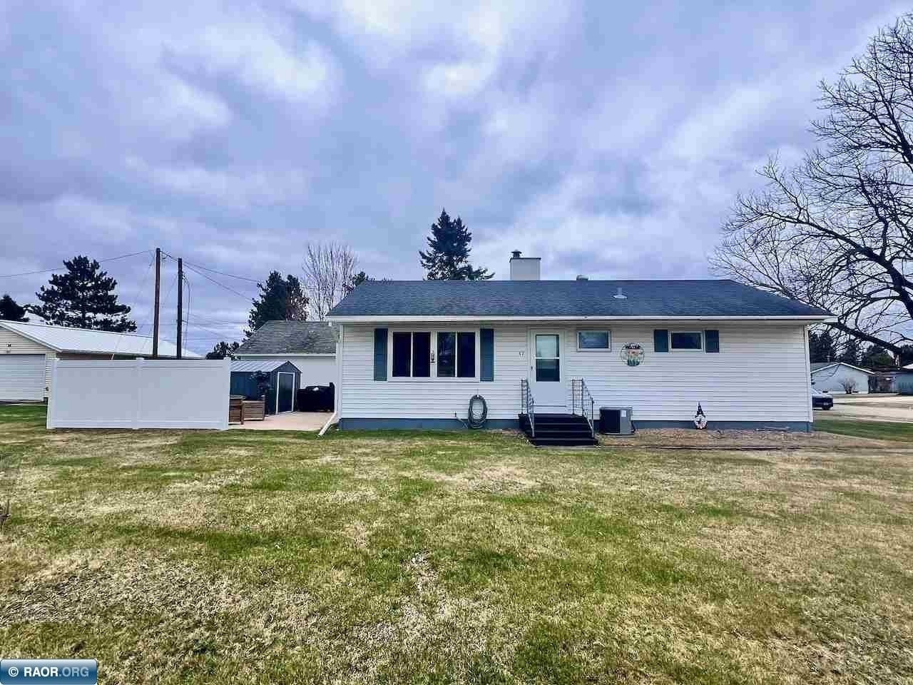 Single Family 2BR 2BA - 32 Dogwood Blvd, Babbitt, MN
