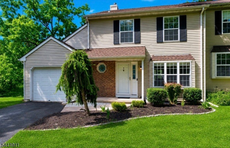 Single Family 3BR 3BA - 10 Pamlico Path, Branchburg Twp., NJ