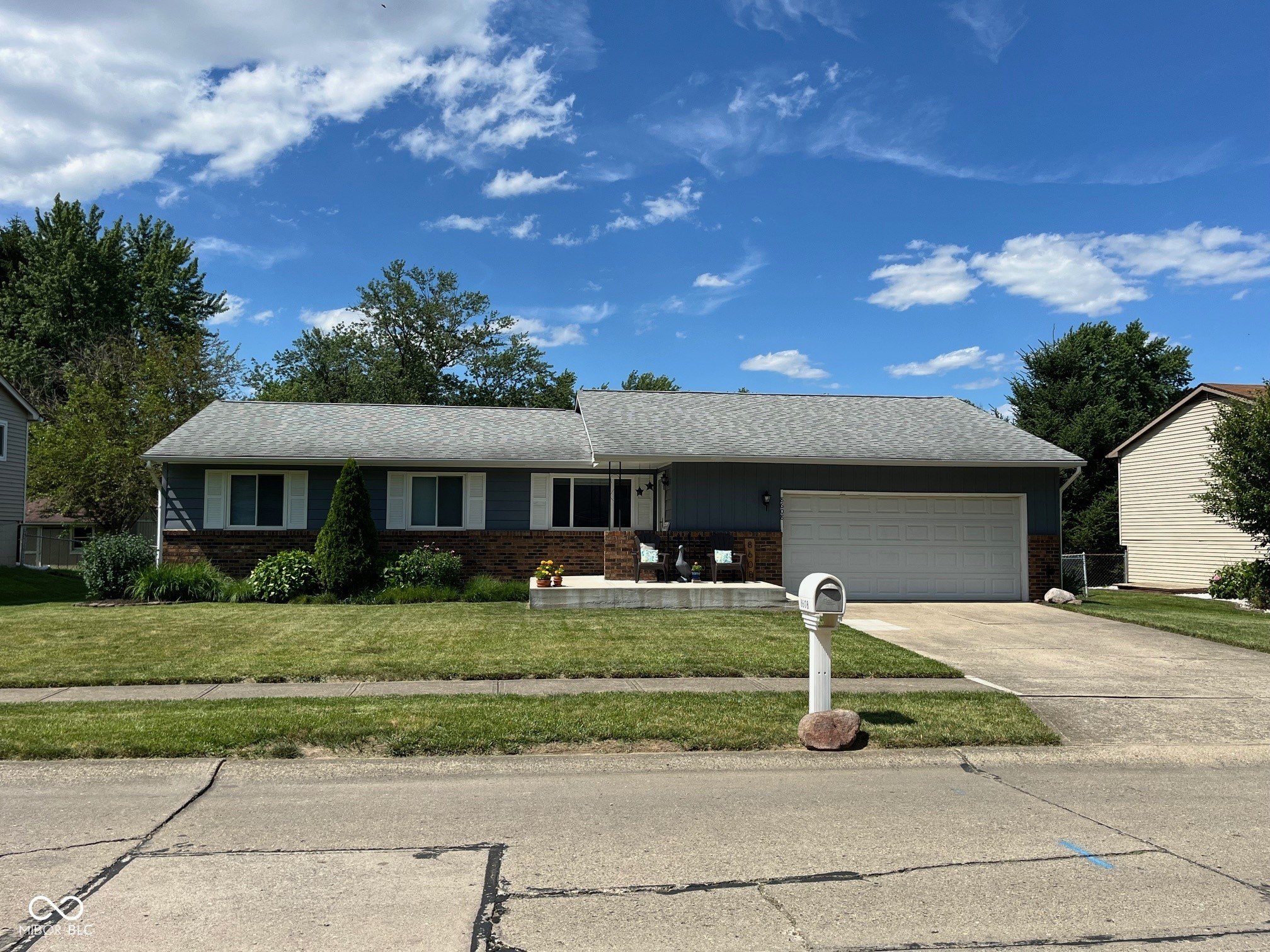 Single Family 3BR 2BA - 8608 Stonewall Drive, Indianapolis, IN