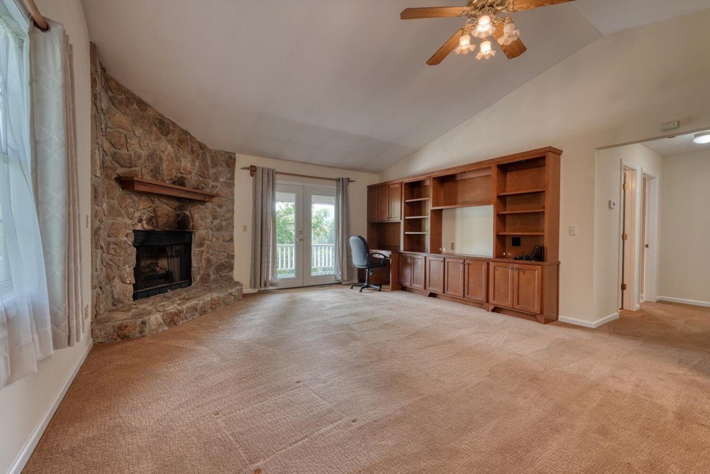 Single Family 2BR 2BA - 43 Diane Street, Blairsville, GA
