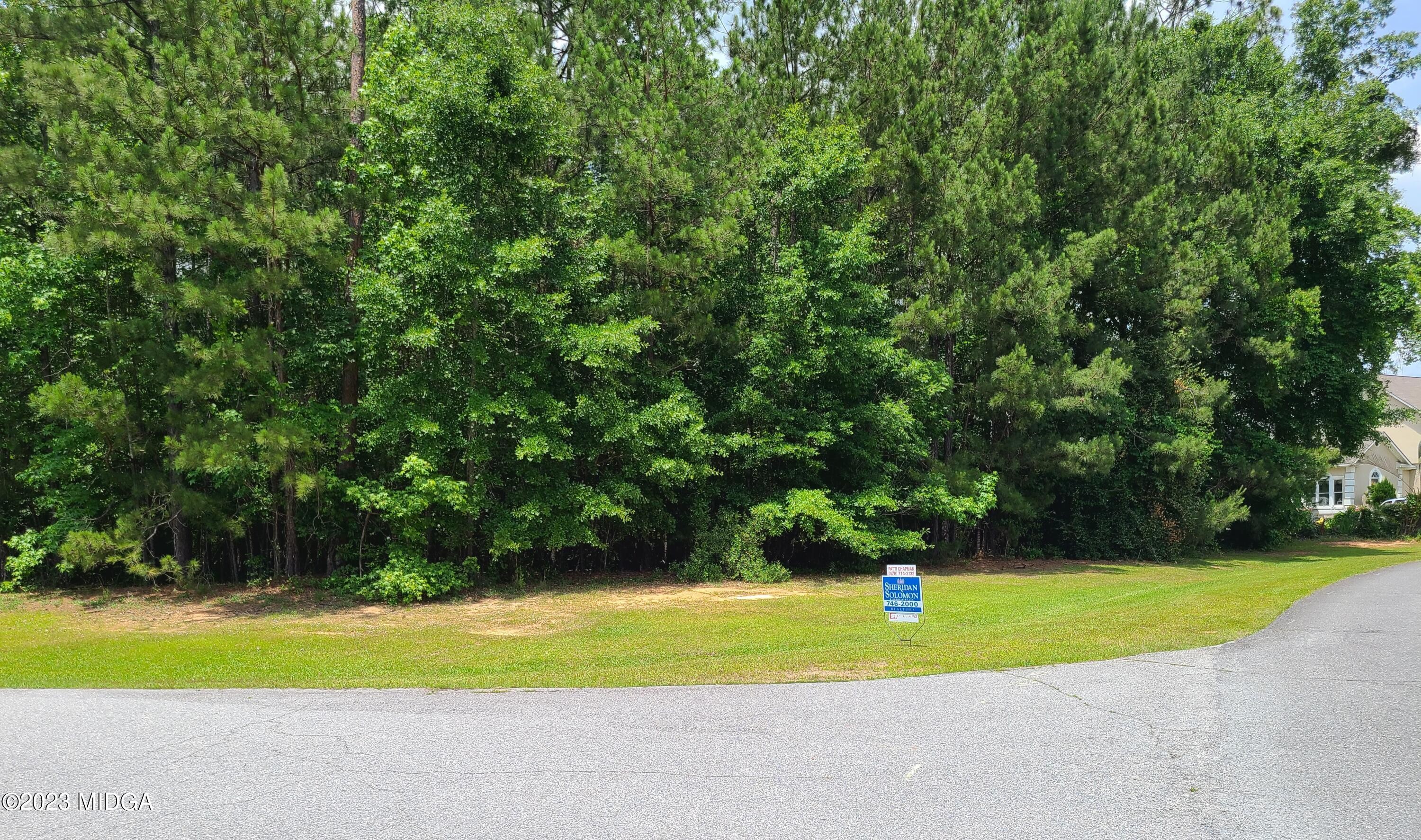 104 Waters Edge Dr  