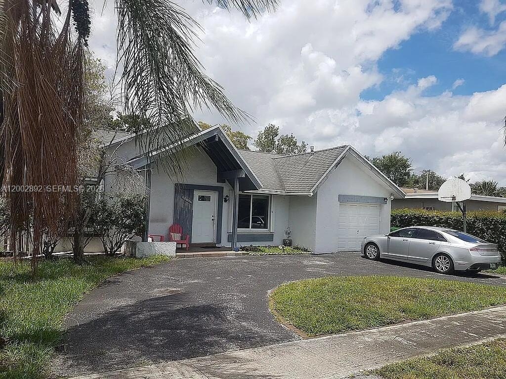 Single Family 3BR 2BA - 12011 NW 33rd St, Sunrise, FL