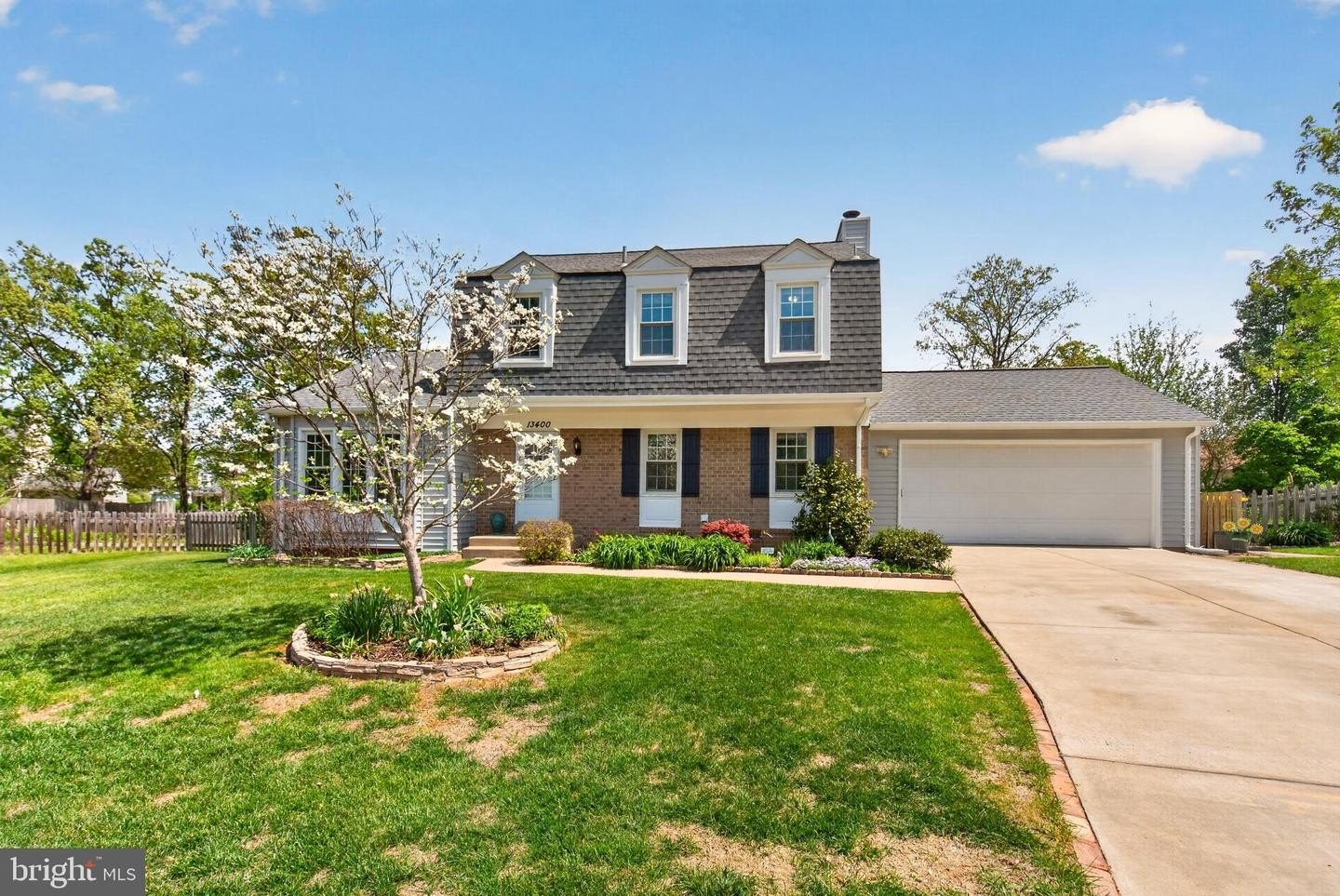 Single Family 4BR 3BA - 13400 CATOCTIN CT, HERNDON, VA