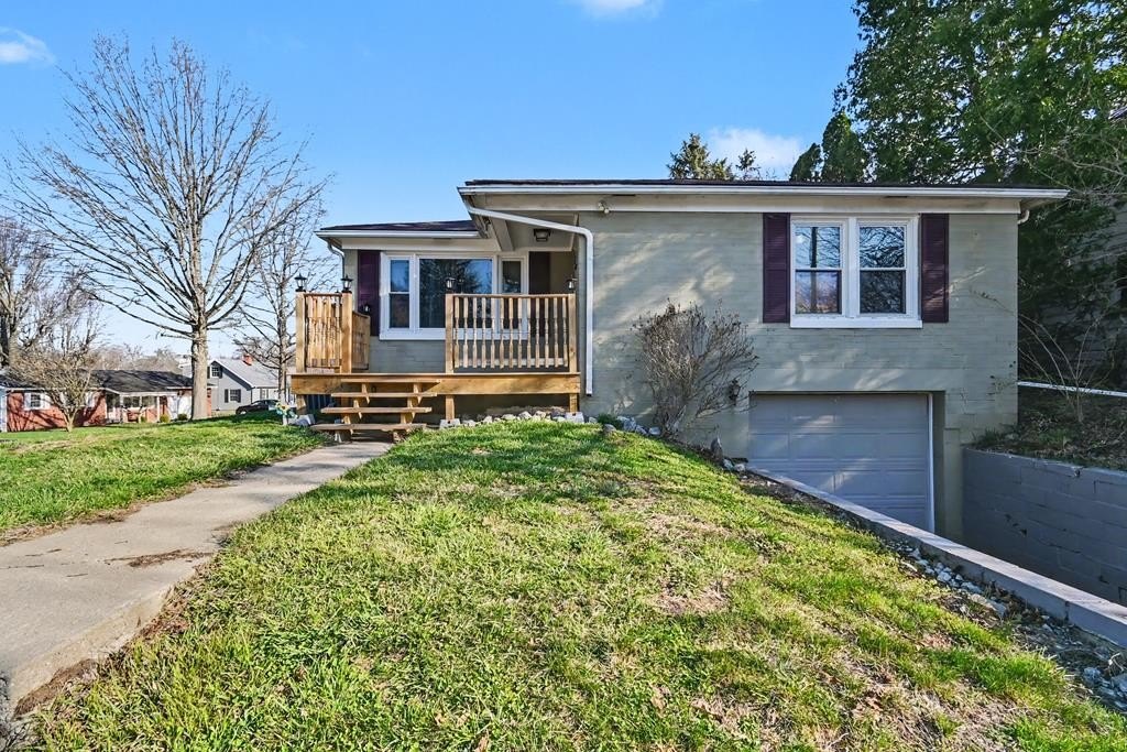 Single Family 3BR 2BA - 740 Gay Street, Bucyrus, OH