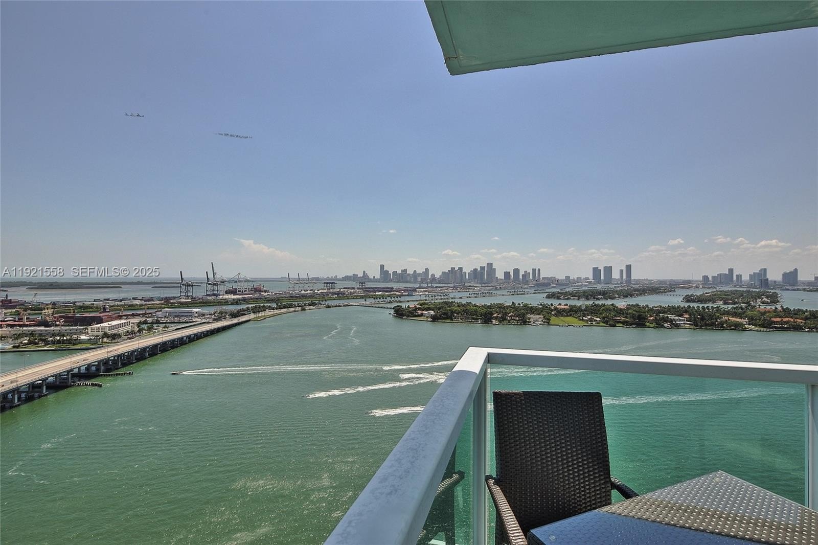Condo 2BR 2BA - 650 West Ave, Miami  Beach, FL