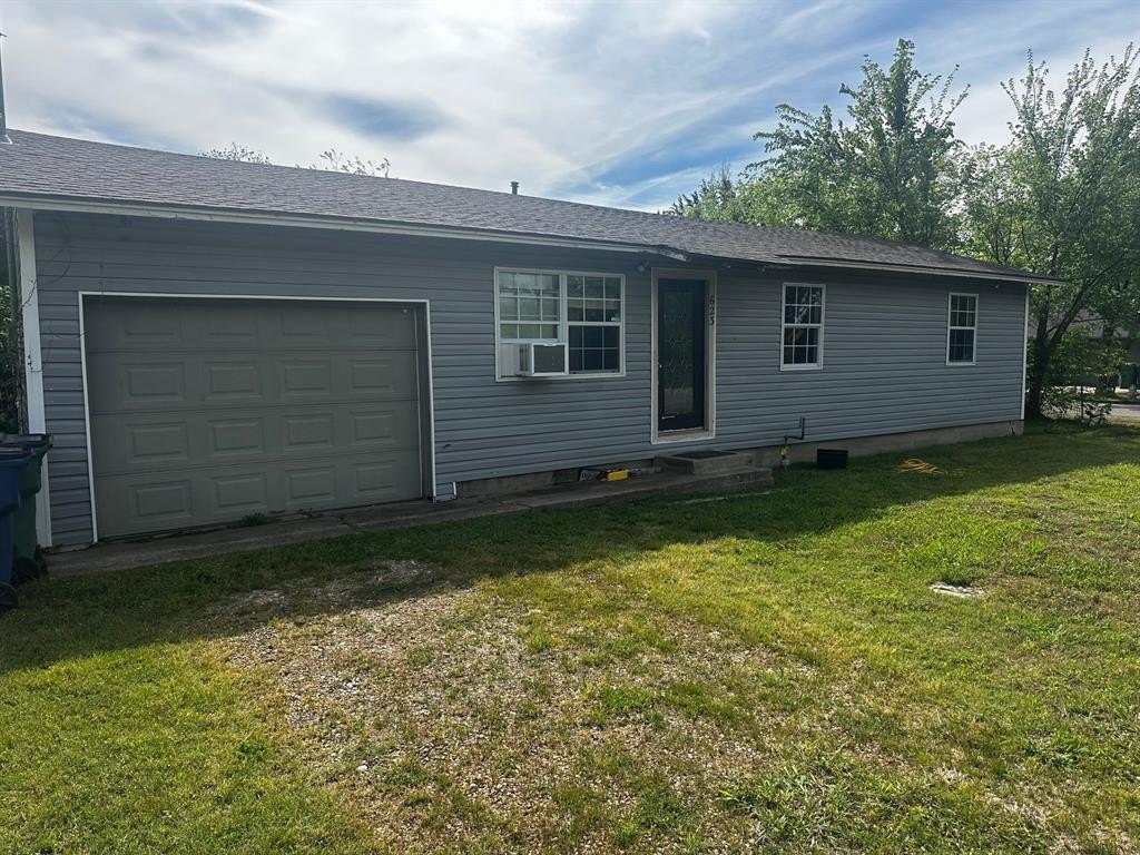 Single Family 3BR 1BA - 623 Grayson Street, Pottsboro, TX