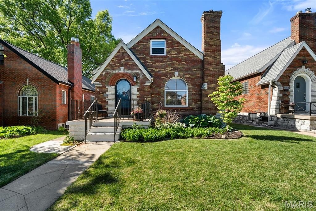 Single Family 3BR 2BA - 5716 Winona Avenue, St Louis, MO