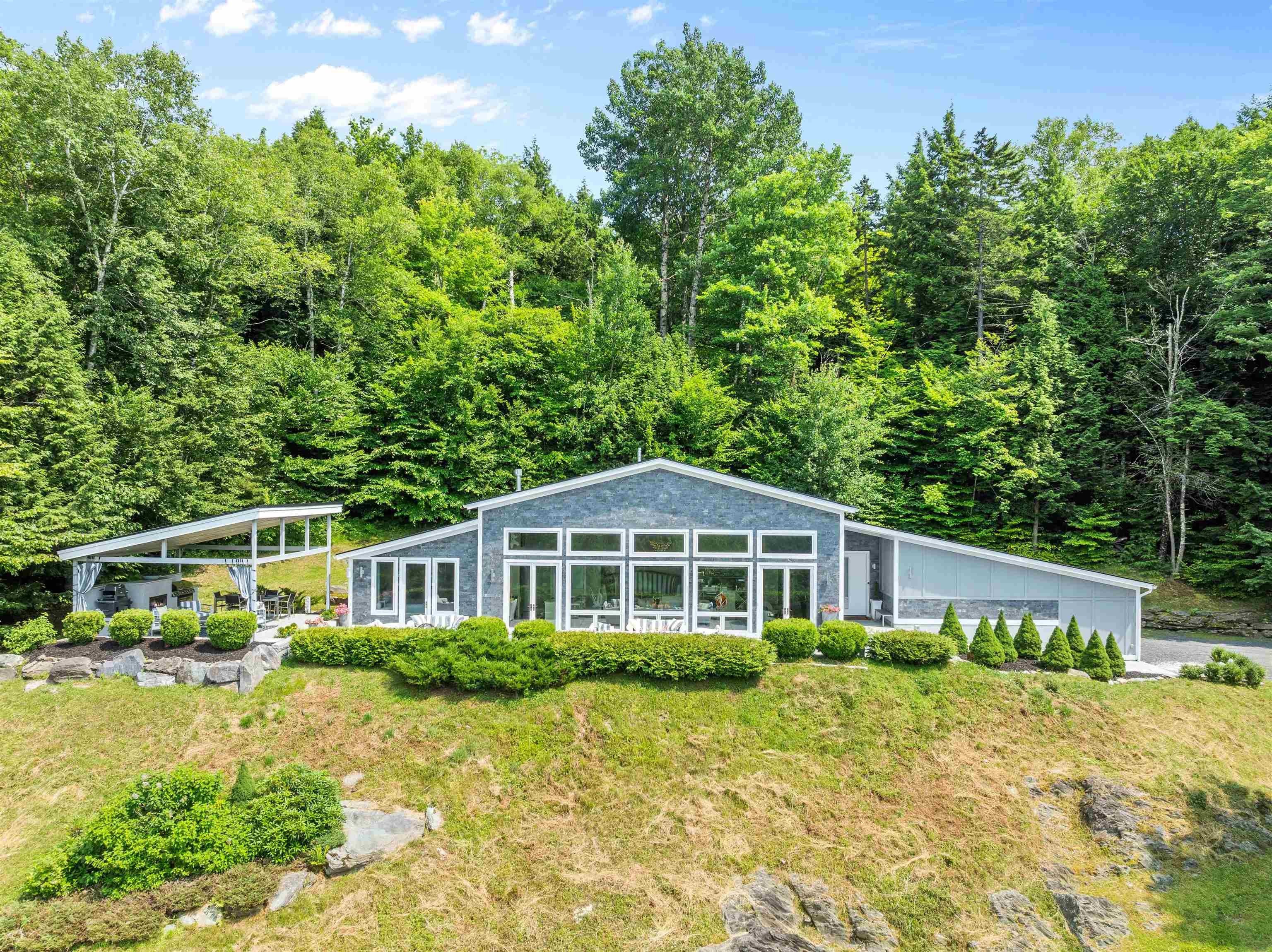 Single Family 3BR 4BA - 458 Old Farm Road, Stowe, VT
