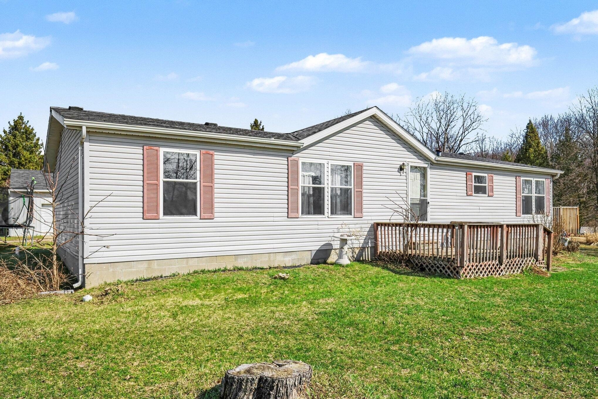 Single Family 3BR 2BA - 21502 26 Mile Road, Olivet, MI