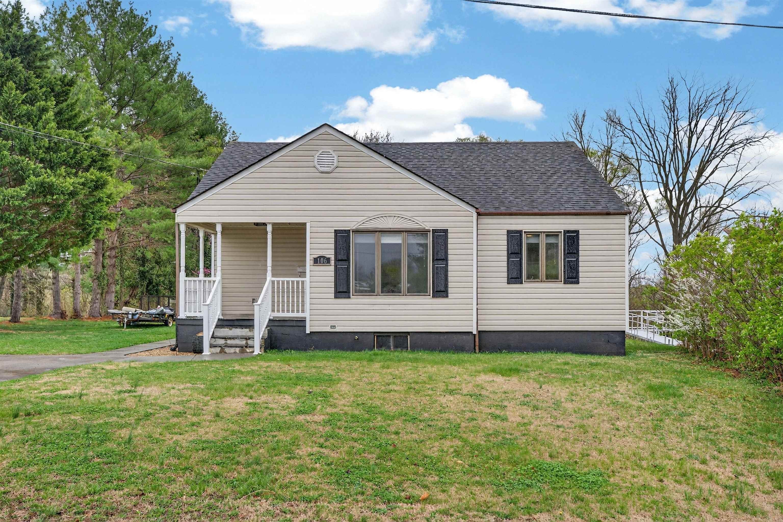 Single Family 3BR 2BA - 106 SHENANDOAH AVE, SHENANDOAH, VA