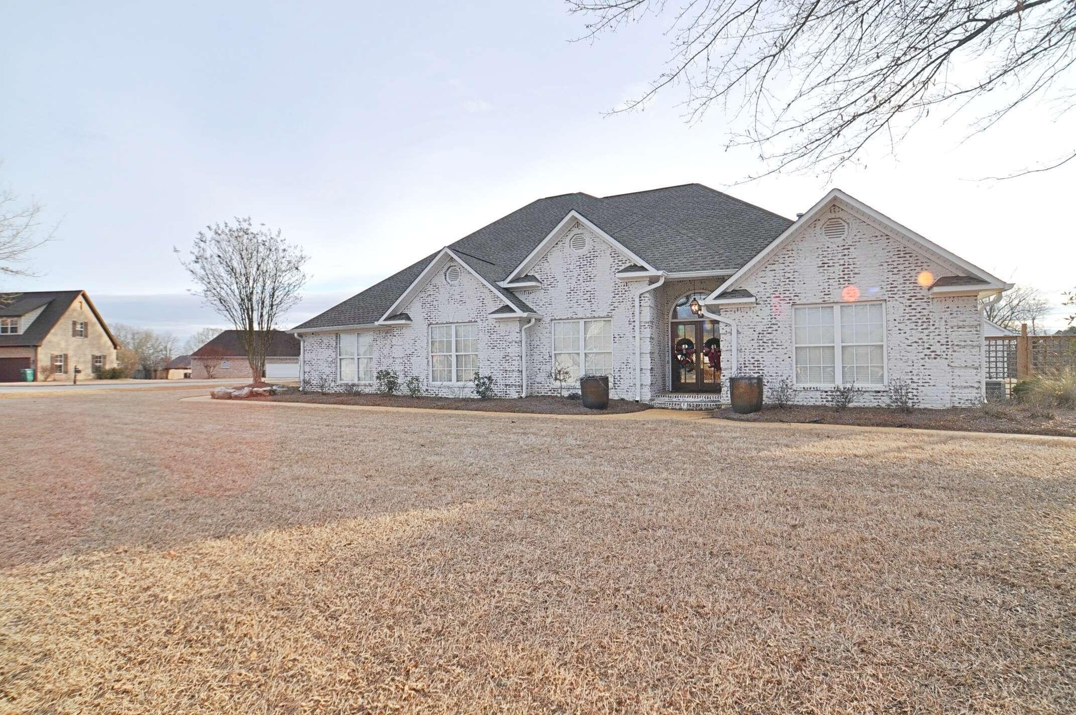 Single Family 4BR 3BA - 105 Angus Dr., Tupelo, MS