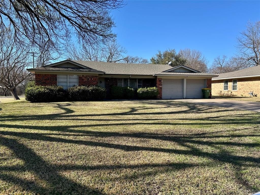 Single Family 2BR 2BA - 406 NW 5th Street, Hubbard, TX