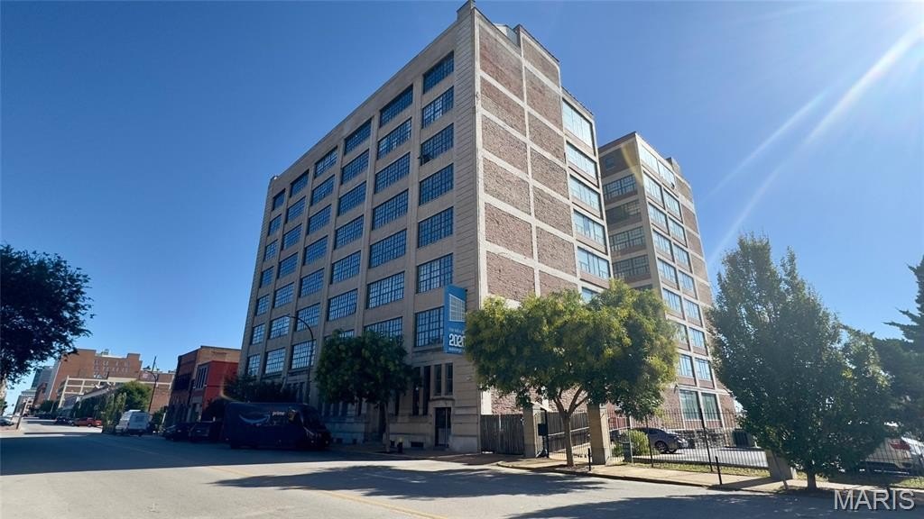 Condo 1BR 1BA - 2020 Washington Avenue, St Louis, MO