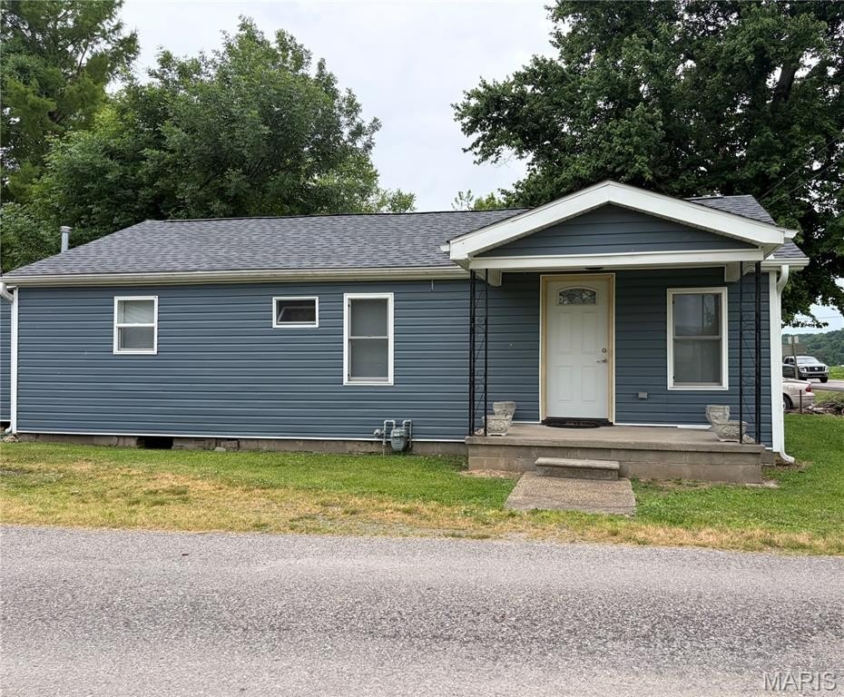 Single Family 2BR 2BA - 301 W State Street, Chaffee, MO