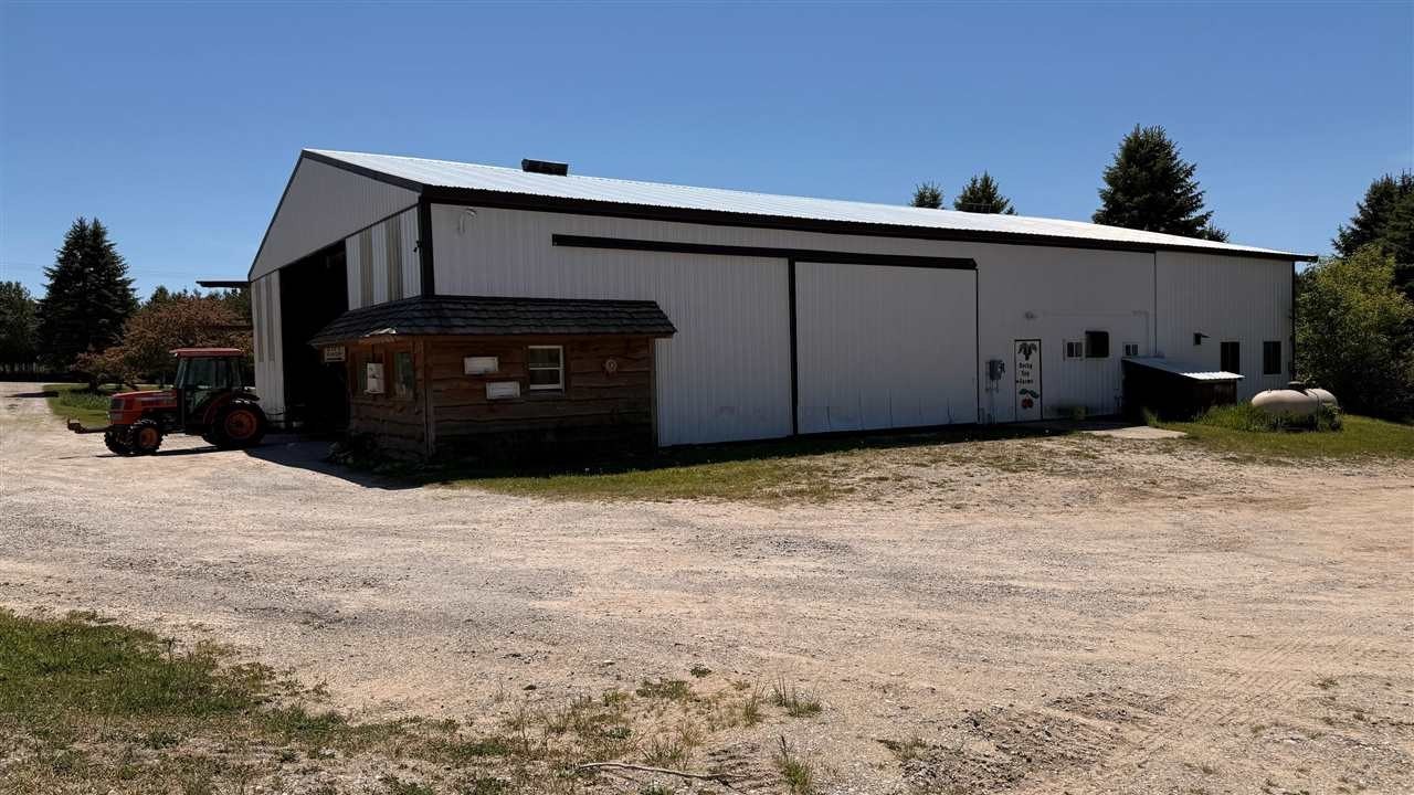 Single Family - 11486 Essex, Ellsworth, MI