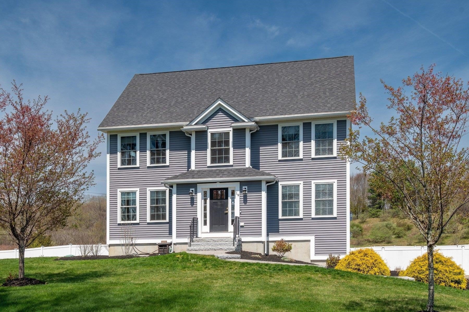 Single Family 3BR 3BA - 19 Lovering Road, North Hampton, NH
