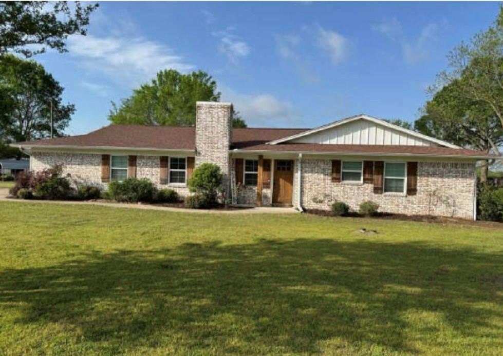Single Family 3BR 2BA - 4781 Farm Road 79, Paris, TX