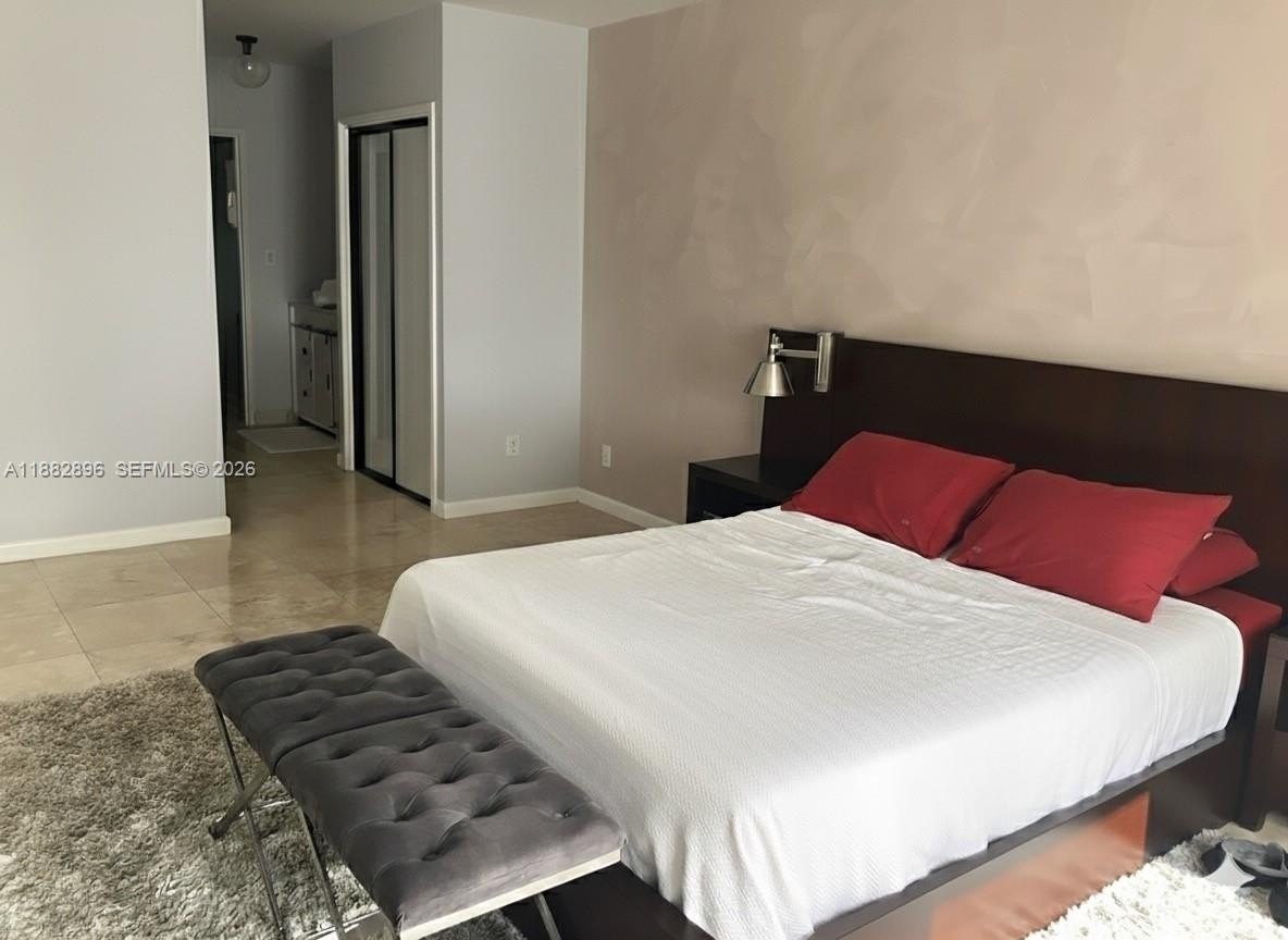 Condo 1BR 2BA - 5700 Collins Ave, Miami Beach, FL