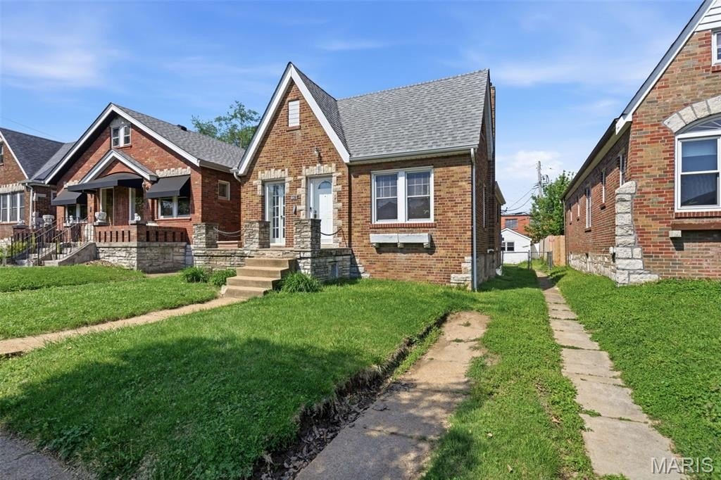 Single Family 2BR 1BA - 6415 Blow Street, St Louis, MO
