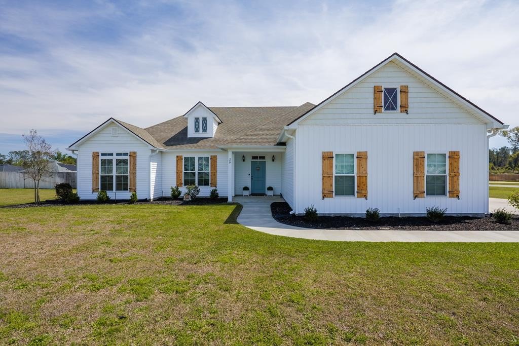 Single Family 4BR 2BA - 29 Remington Lane, Lakeland, GA