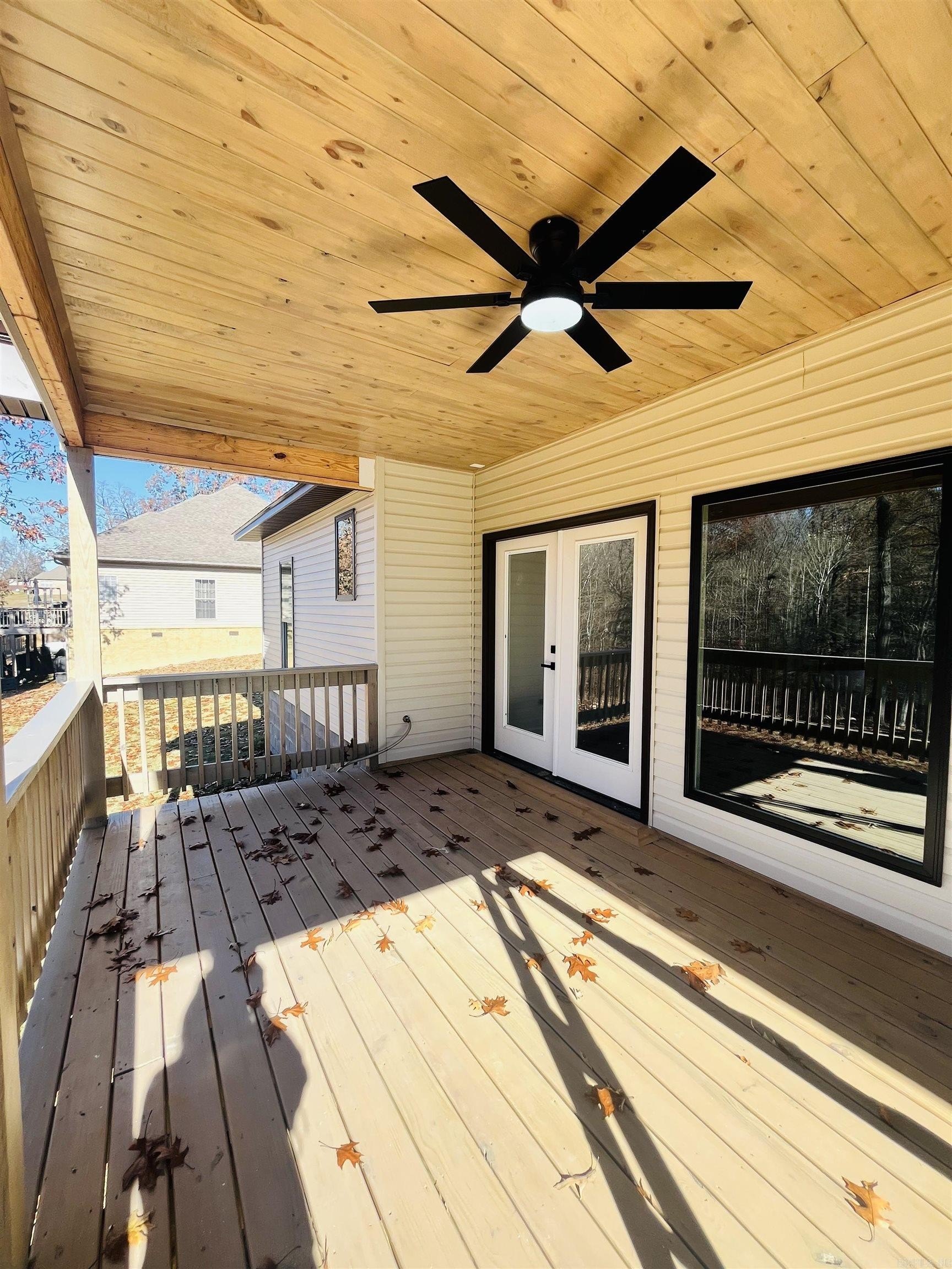 137 Leatherwood Cir