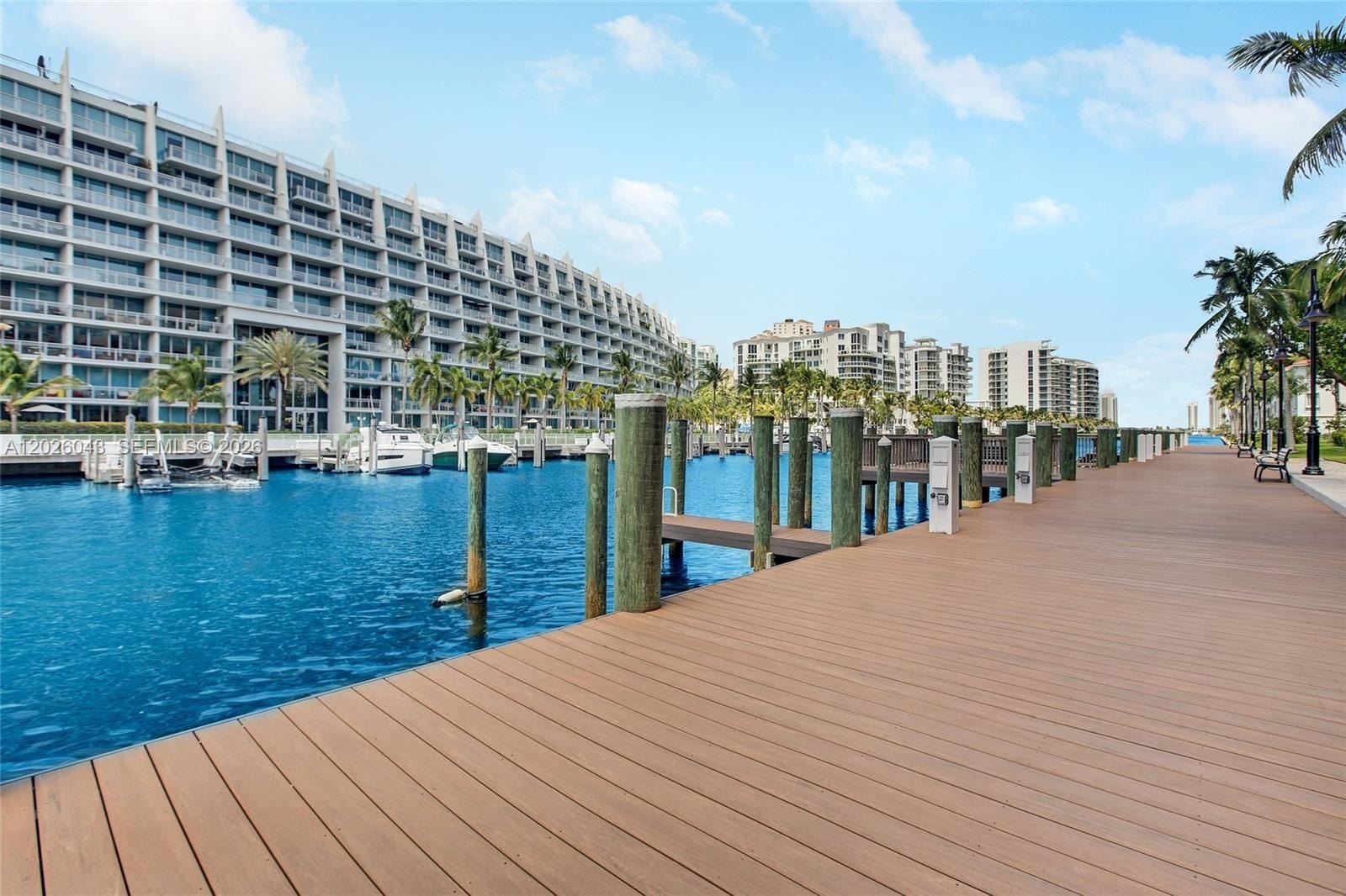Condo 2BR 2BA - 3001 NE 185th St, Aventura, FL