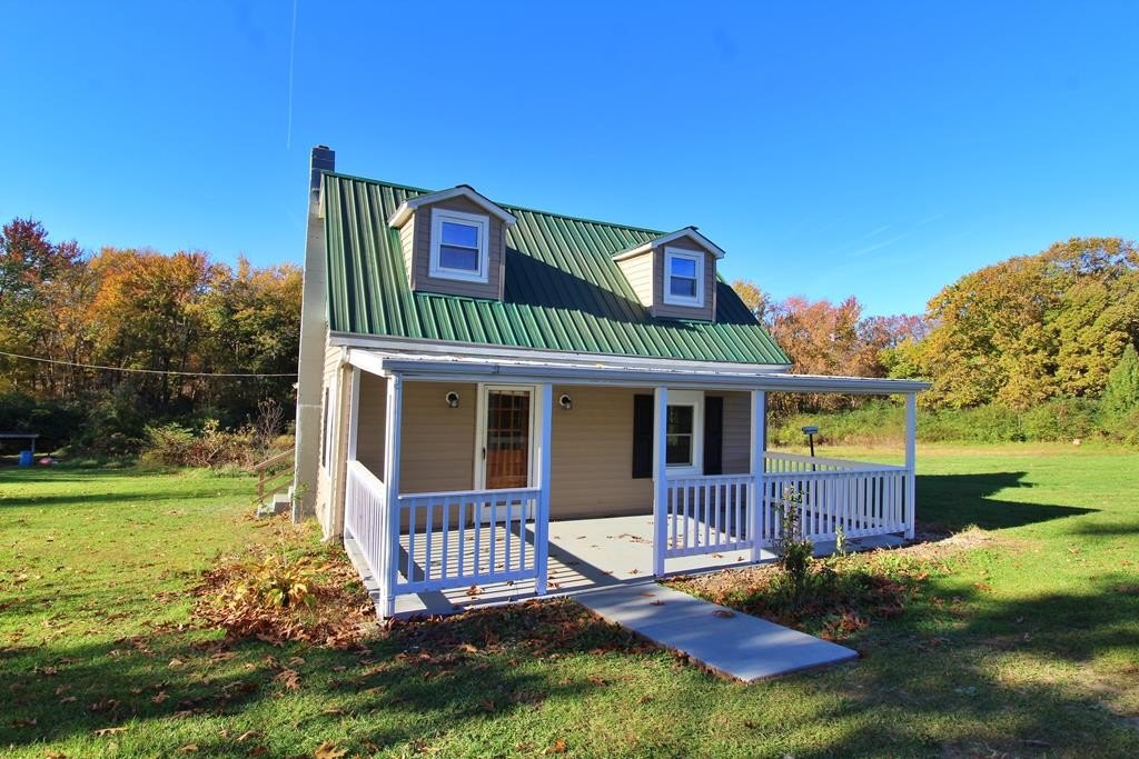 Single Family 2BR 1BA - 13514 Richmond Highway, Pamplin, VA