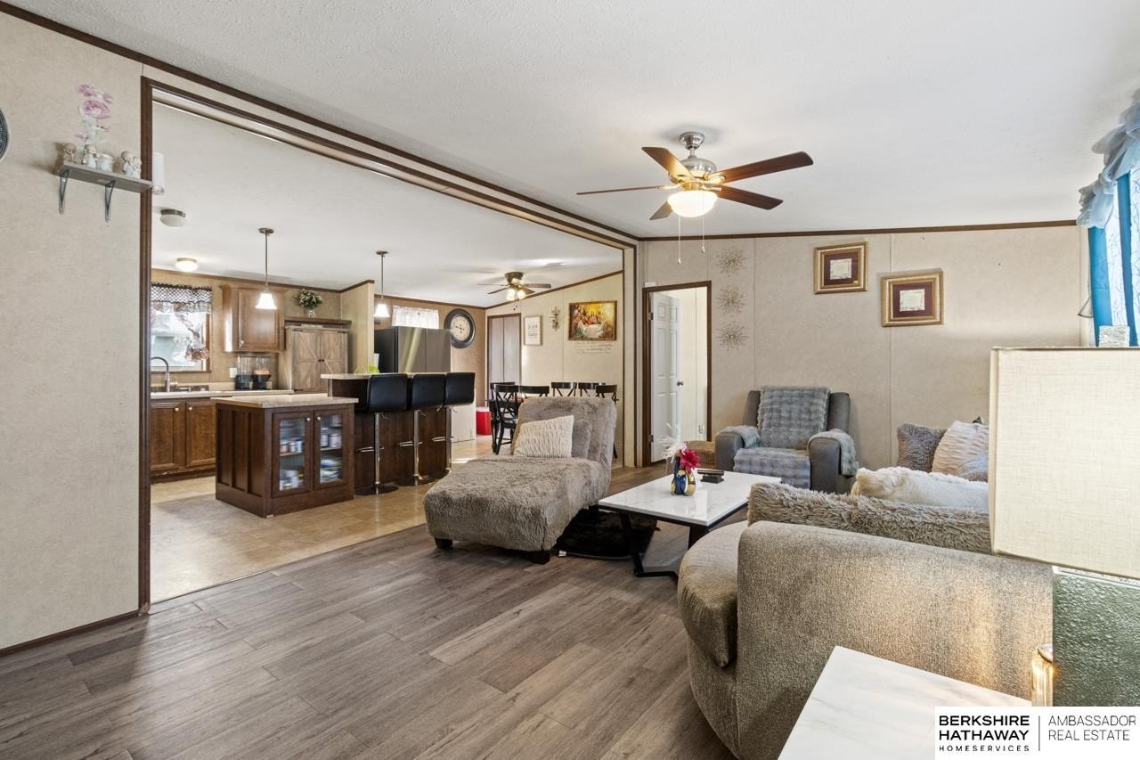 Manufactured Housing 3BR 2BA - 15011 Atlas Plaza, Omaha, NE