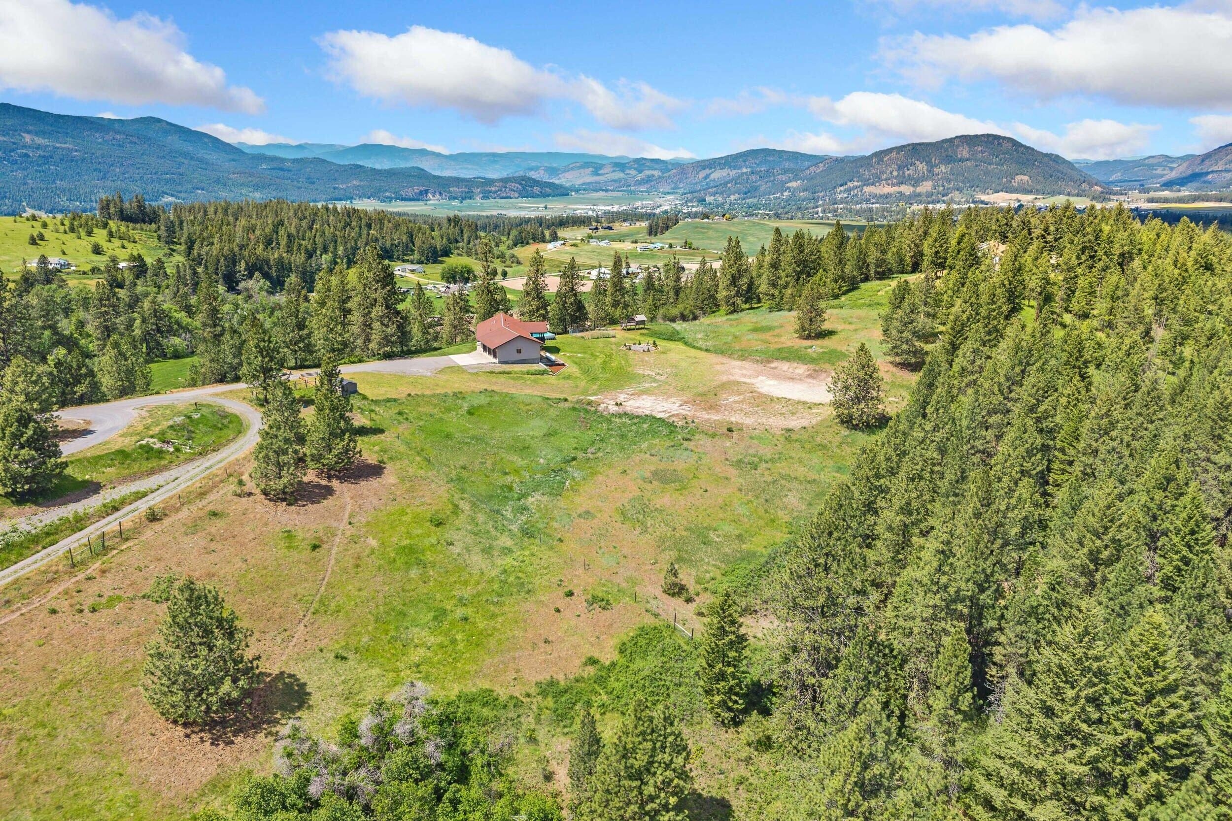 Single Family 4BR 3BA - 417 HOTCHKISS RD, COLVILLE, WA