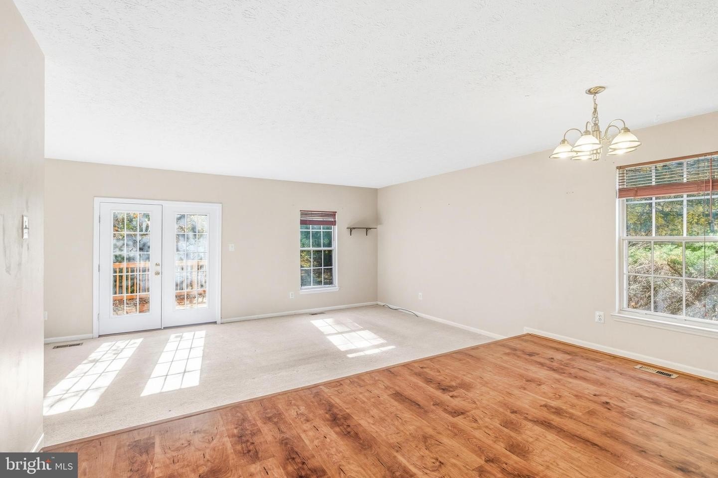 Single Family 3BR 2BA - 117 W SHETLAND CT, NEWARK, DE