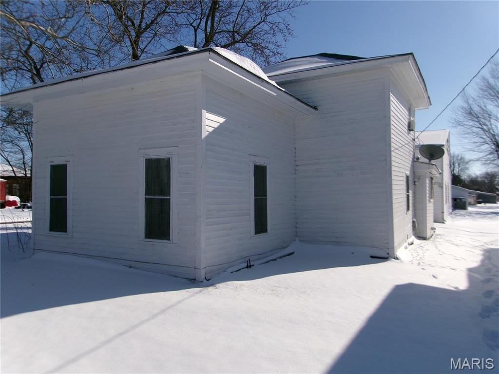 Single Family 4BR 1BA - 1106 W Centennial, Bowling Green, MO