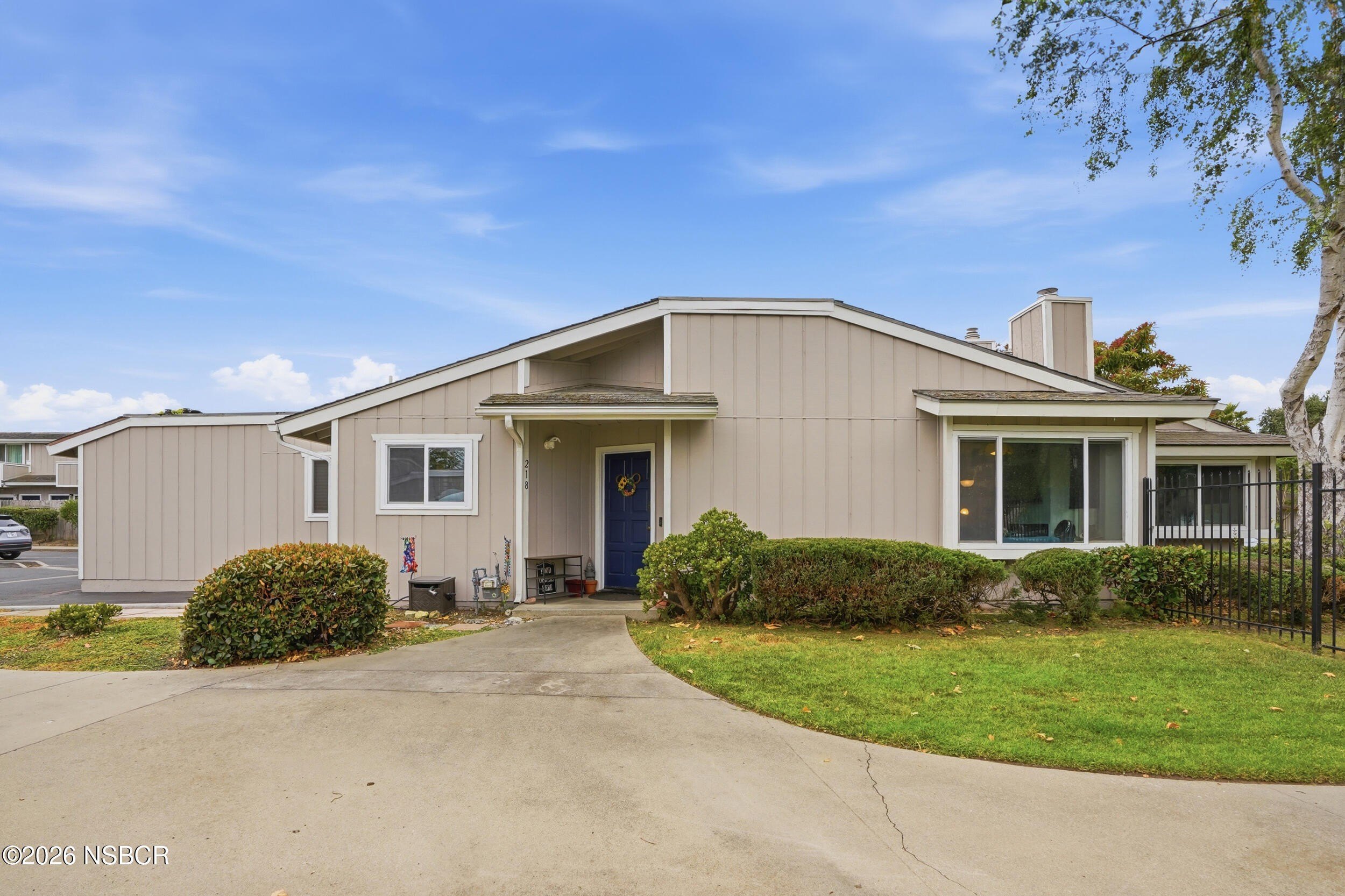 Condo 2BR 2BA - 218 N R Street, Lompoc, CA