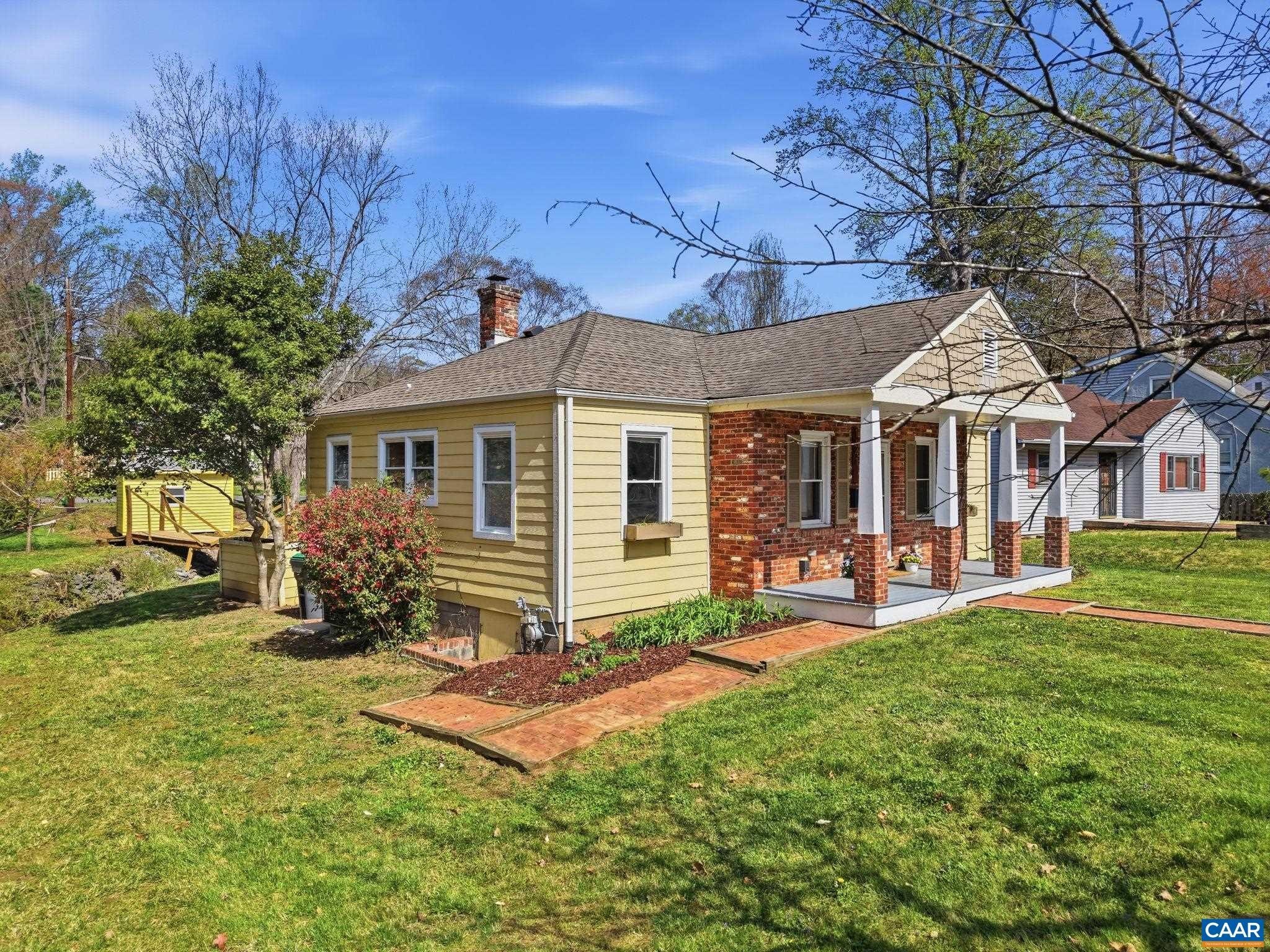 Single Family 3BR 1BA - 1641 CHERRY AVE, CHARLOTTESVILLE, VA