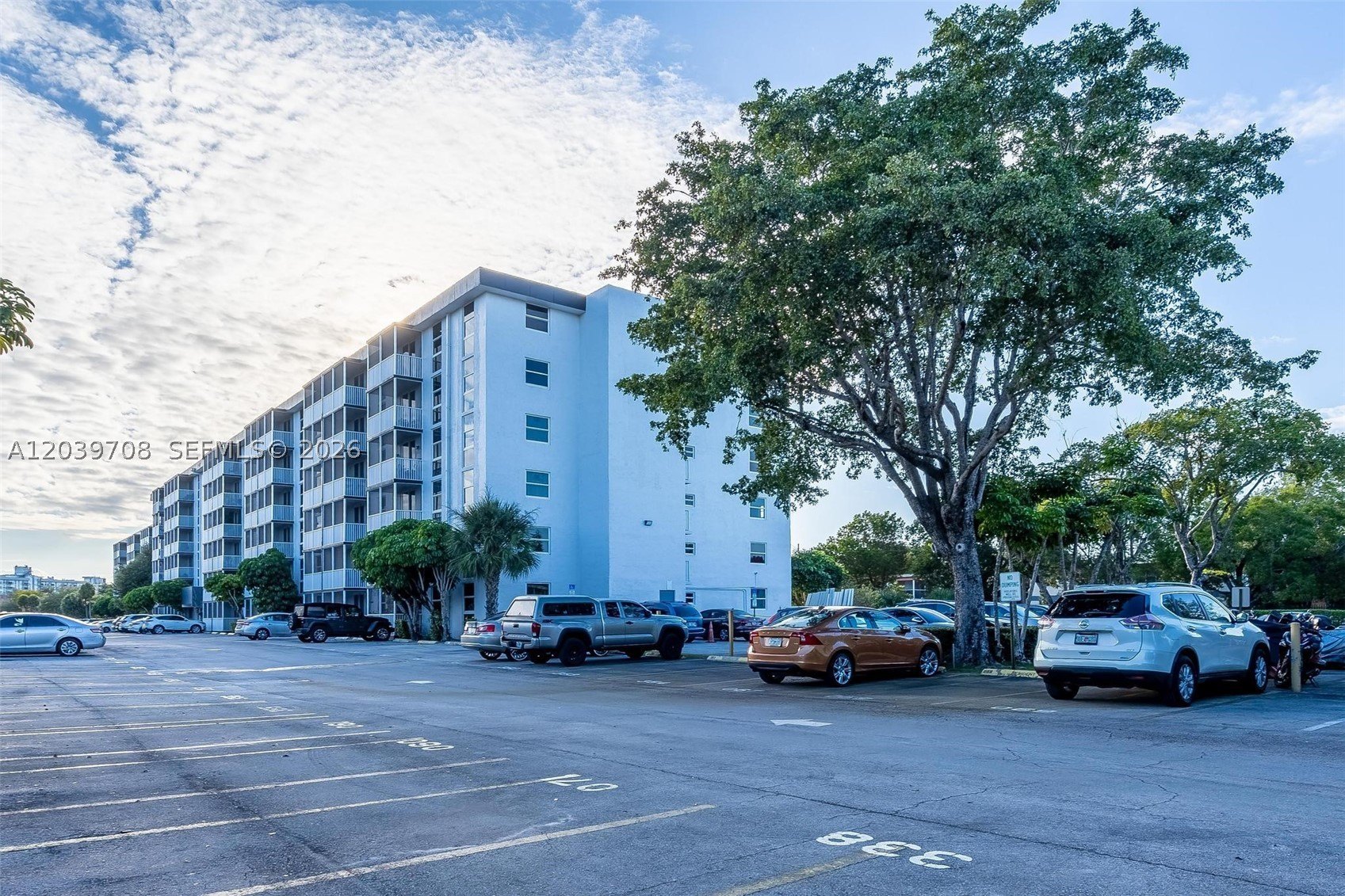 Condo 1BR 1BA - 16851 NE 23rd Ave, North Miami Beach, FL