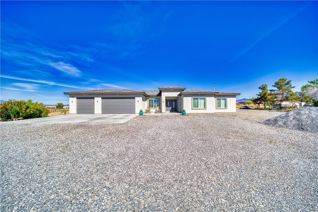 Single Family 4BR 3BA - 2610 Banyon Street, Pahrump, NV