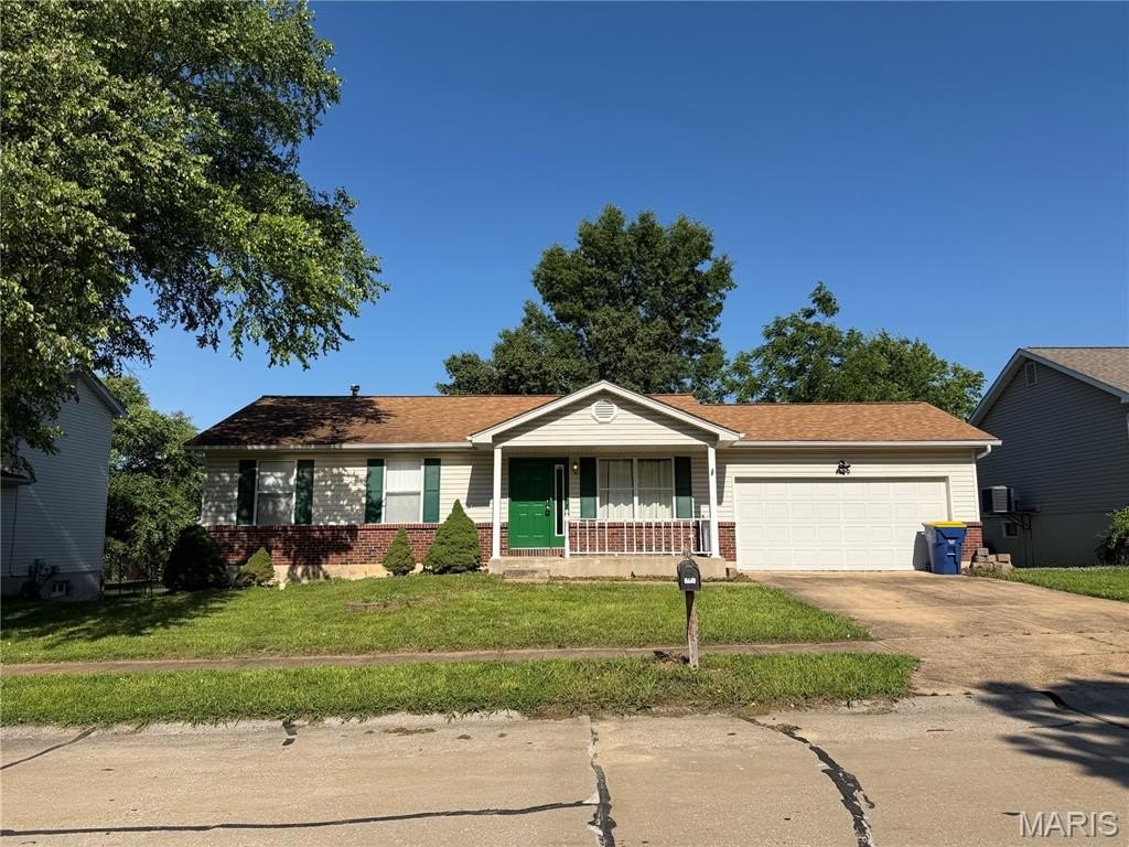 Single Family 3BR 3BA - 1109 Valentine Street, Festus, MO