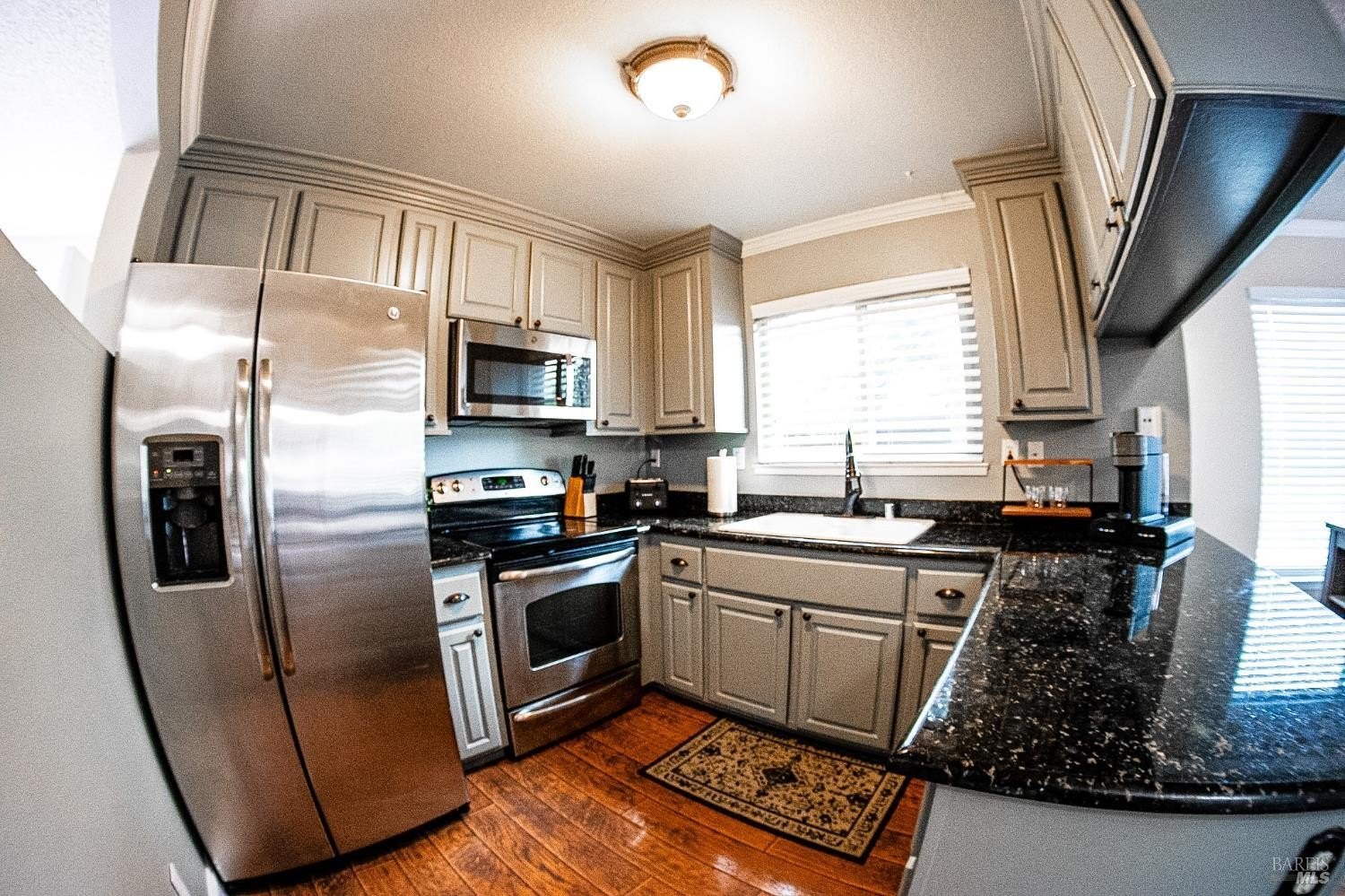 Single Family 3BR 2BA - 1475 Parkway Drive, Rohnert Park, CA