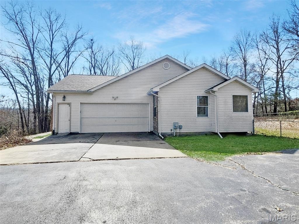 Single Family 3BR 2BA - 4499 Us Highway 61, Bloomsdale, MO