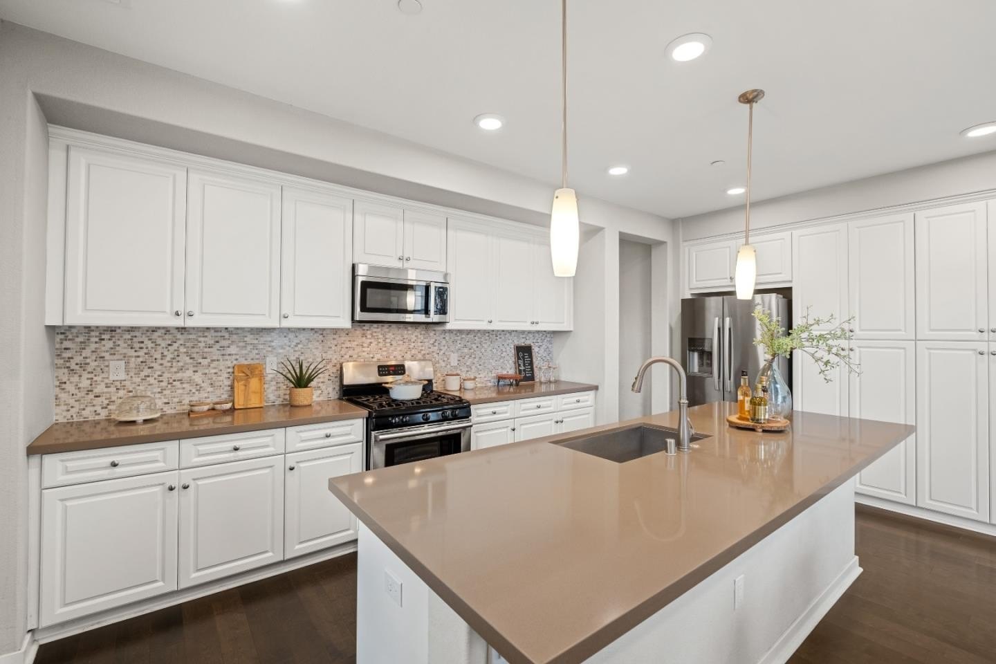 Single Family 3BR 3BA - 1071 Dewberry PL 102, San Jose, CA