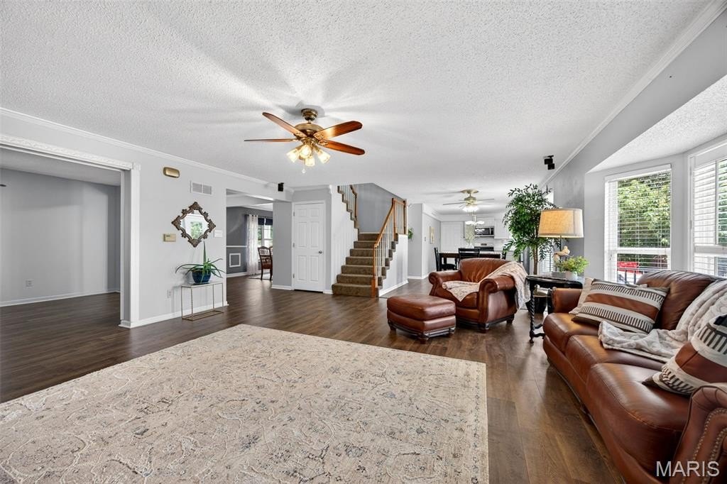 Single Family 4BR 4BA - 312 Quiet Country Drive, St Peters, MO