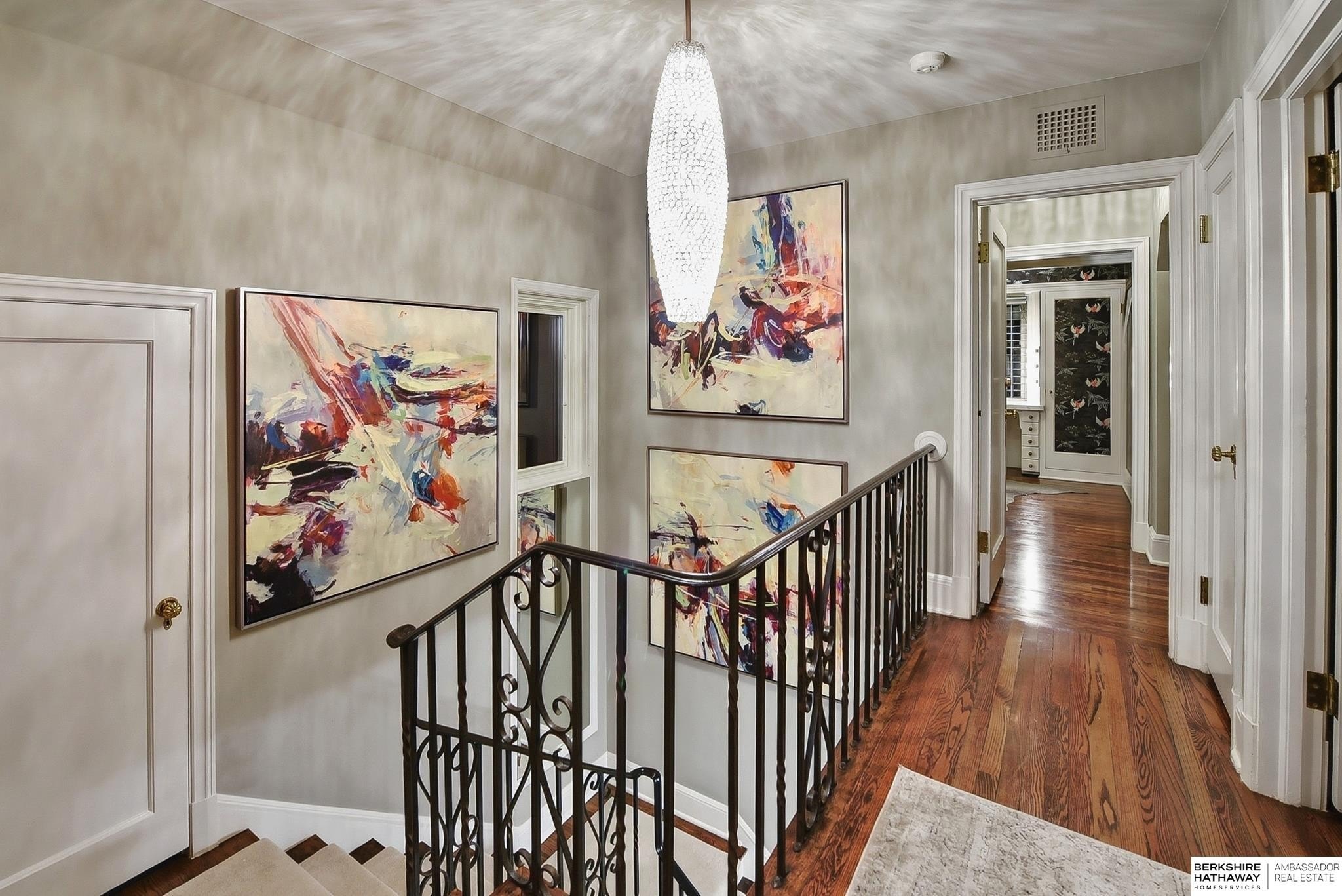 Single Family 5BR 9BA - 6724 Davenport Street, Omaha, NE