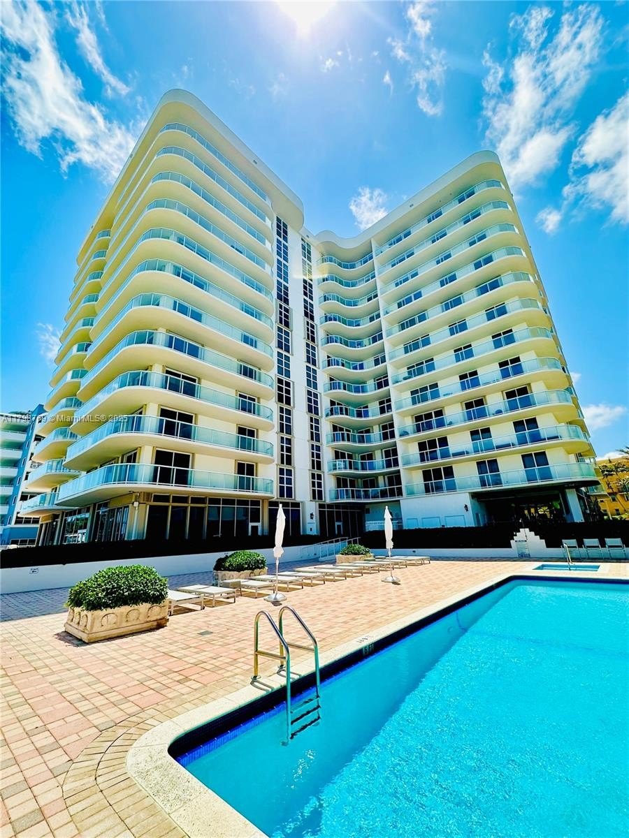Condo 2BR 2BA - 8855 Collins Ave, Surfside, FL