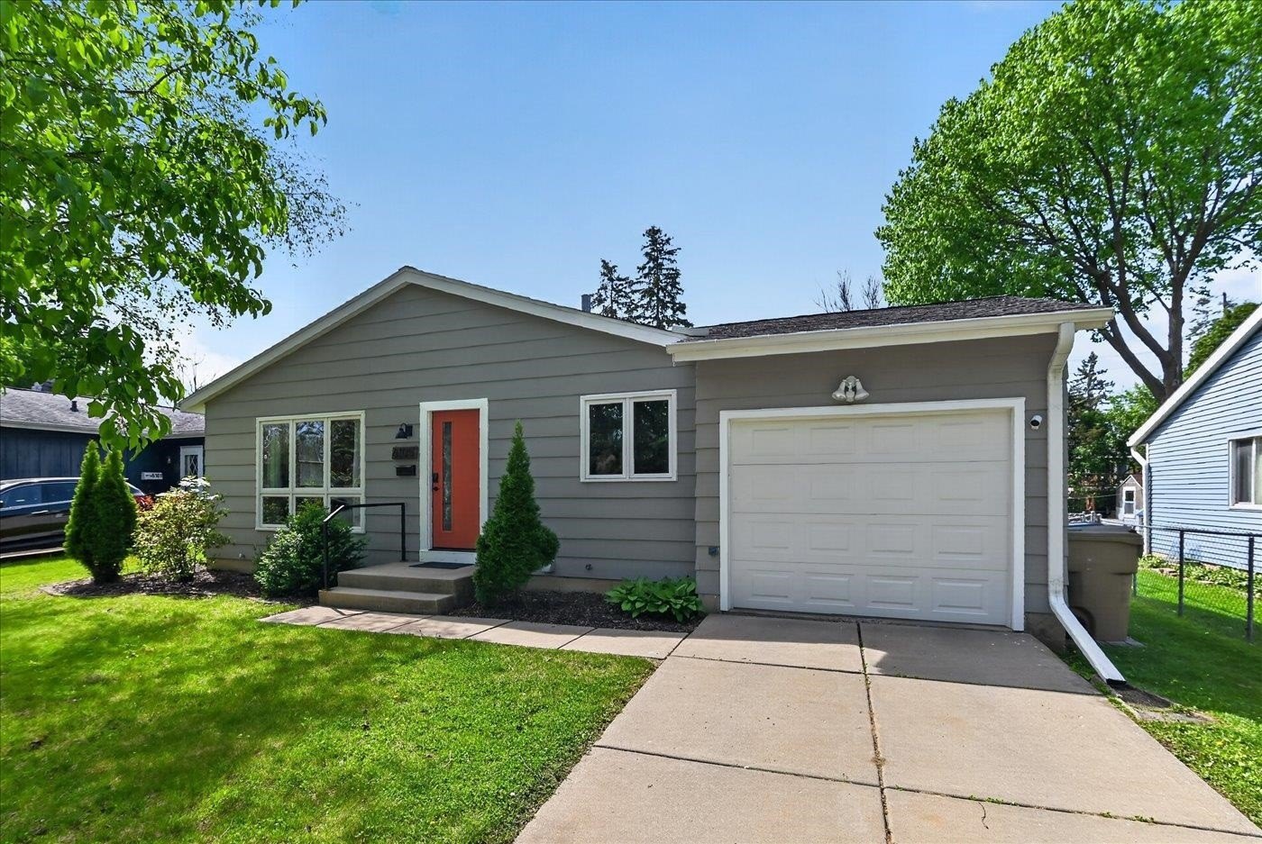 Single Family 3BR 1BA - 6105 Birch Hill Drive, Madison, WI