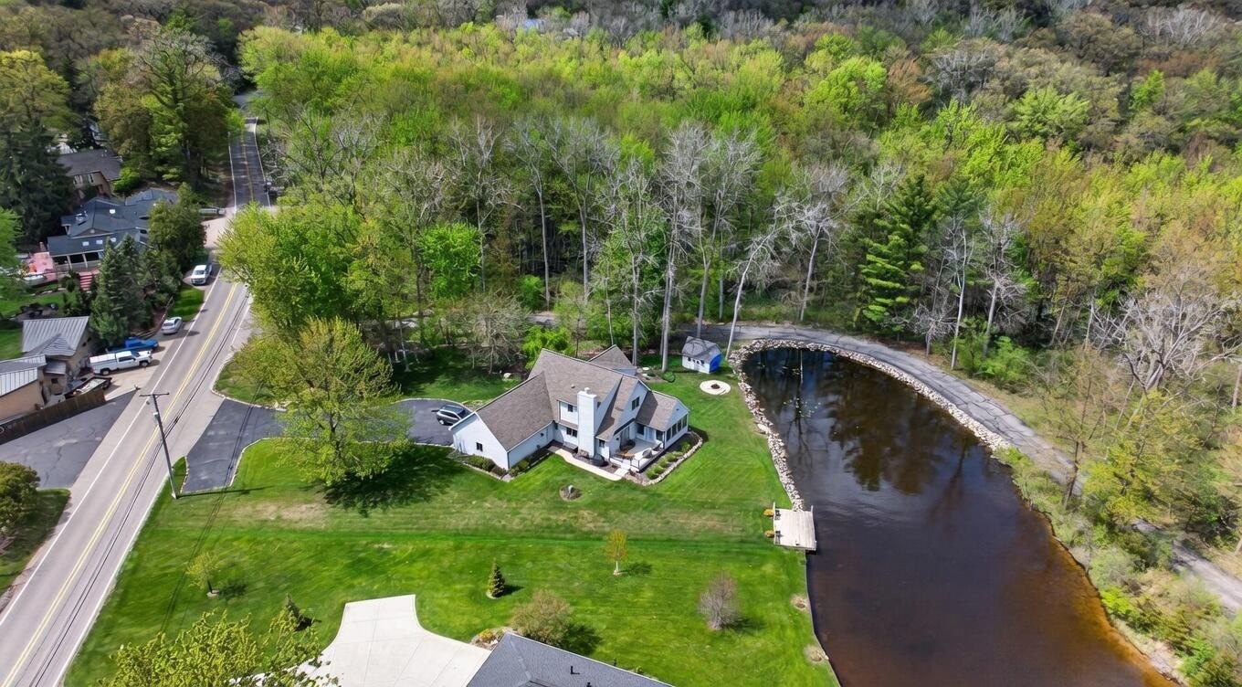 Single Family 3BR 3BA - 5745 Browns Lake Road, Jackson, MI