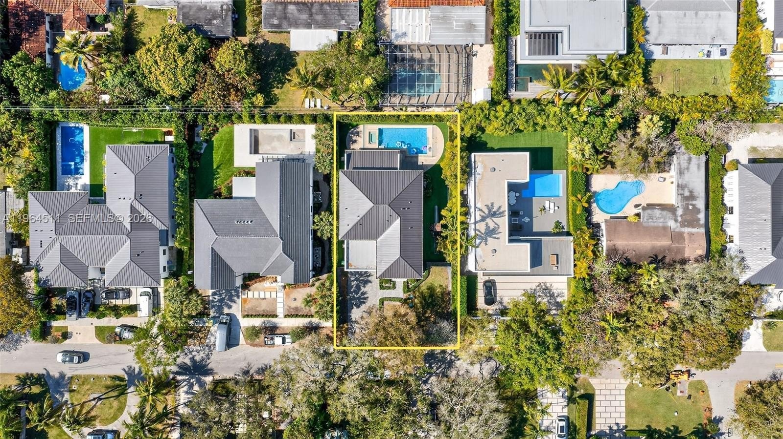 Single Family 5BR 4BA - 7500 SW 55th Ave, Miami, FL