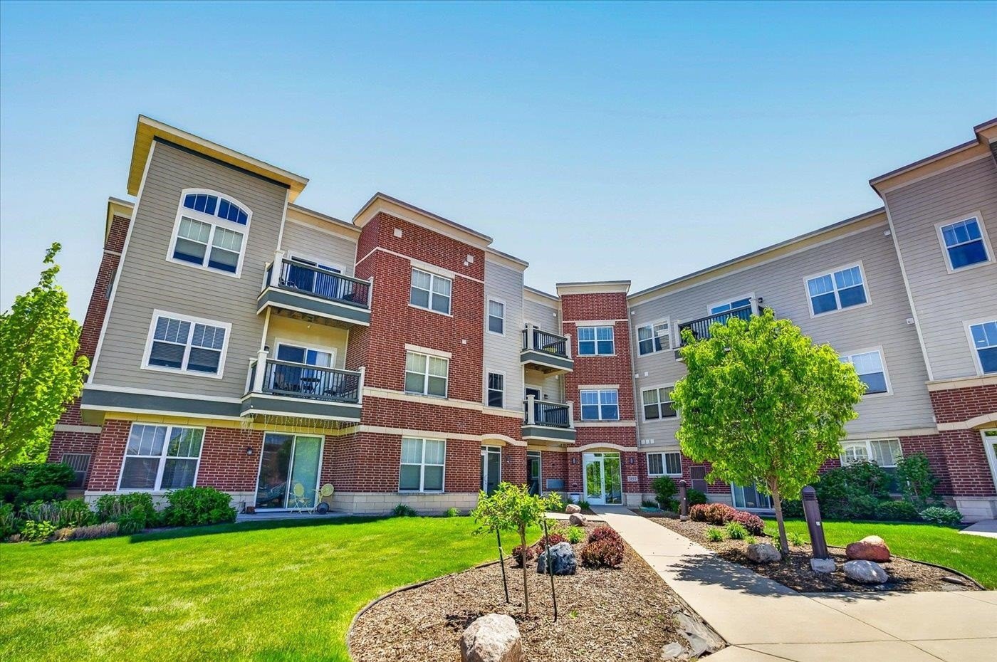 Condo 1BR 1BA - 5192 Sassafras Drive, Fitchburg, WI