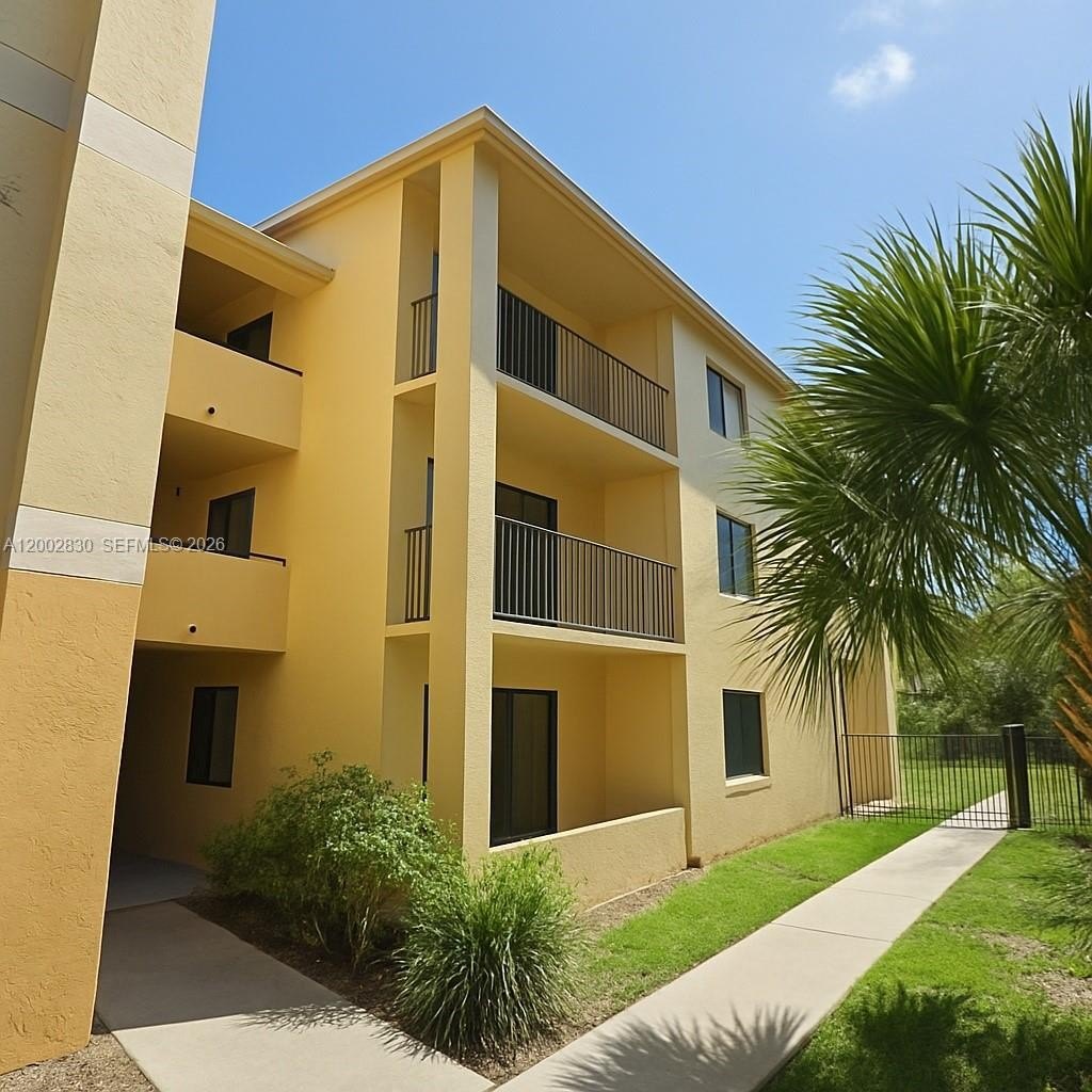 Condo 1BR 1BA - 9999 Summerbreeze Dr, Sunrise, FL